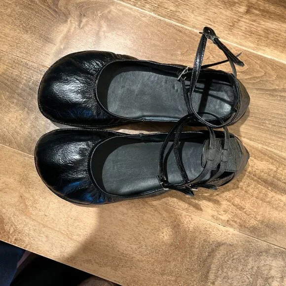 Drifter Custom Ballet Flats – Black Wrinkled Leather, Double Ankle Straps, Vibra - Picture 2 of 5